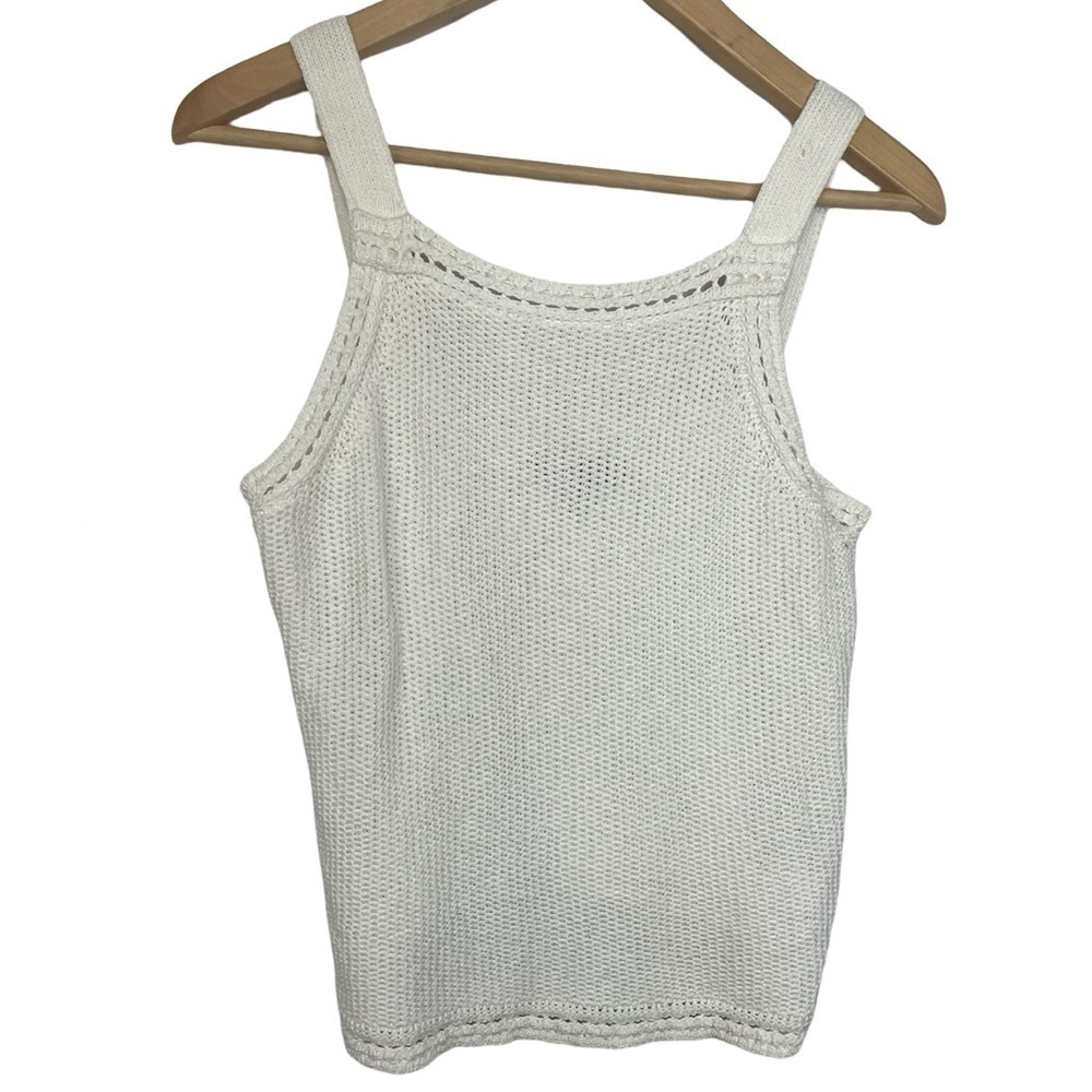 Banana Republic white cotton knit tank top. Very cute and very soft! Petite S